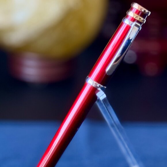 Cartier Trinity Fountain Pen – Bordeaux Lacquer & Gold Trim w/Box - Picture 4 of 11